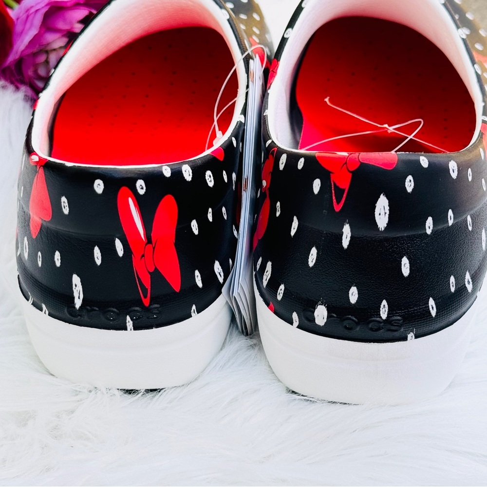 Crocs x Disney Minnie Mouse Clogs - Picture 5 of 7